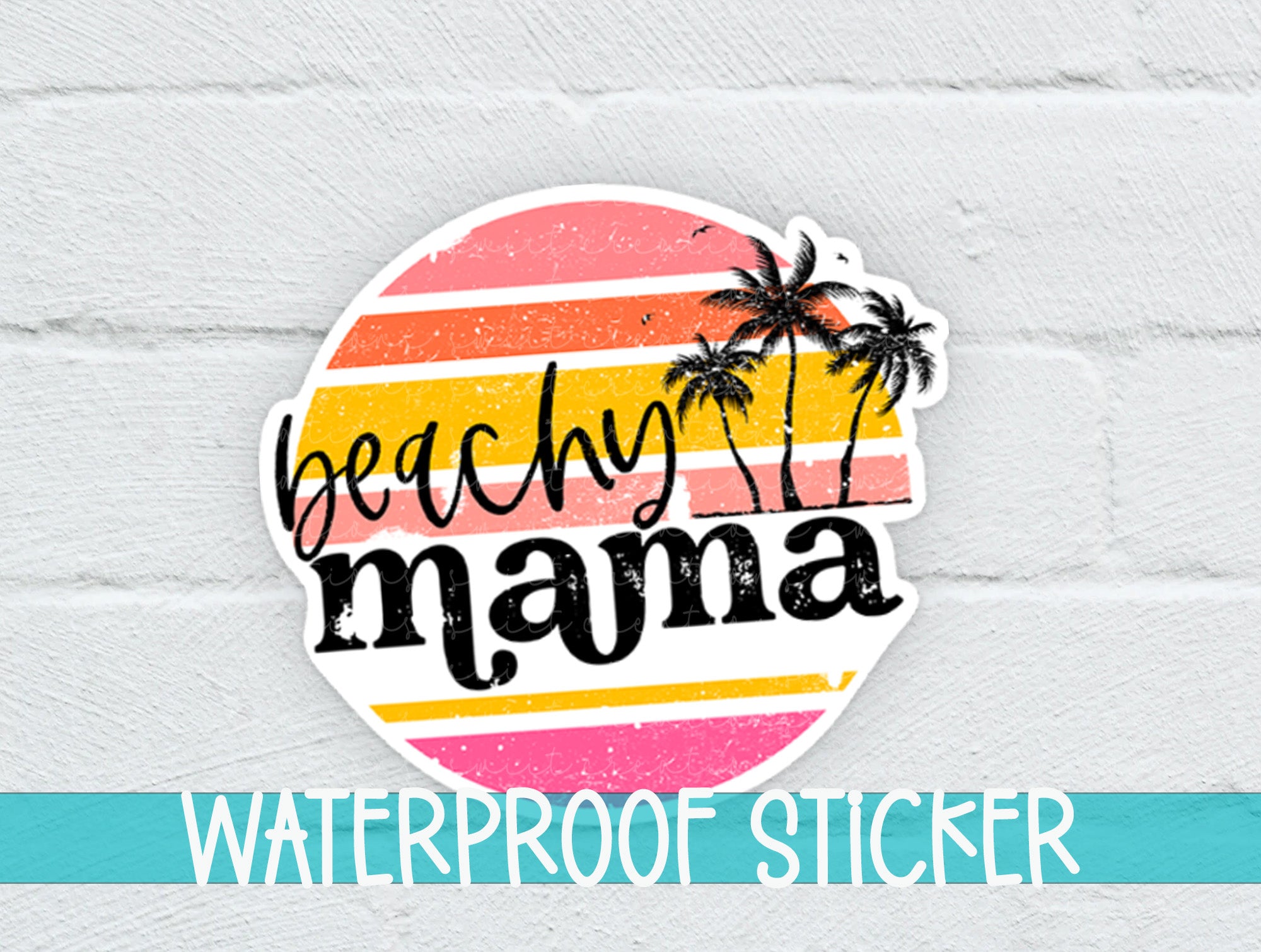 a sticker that says beachy mama on it