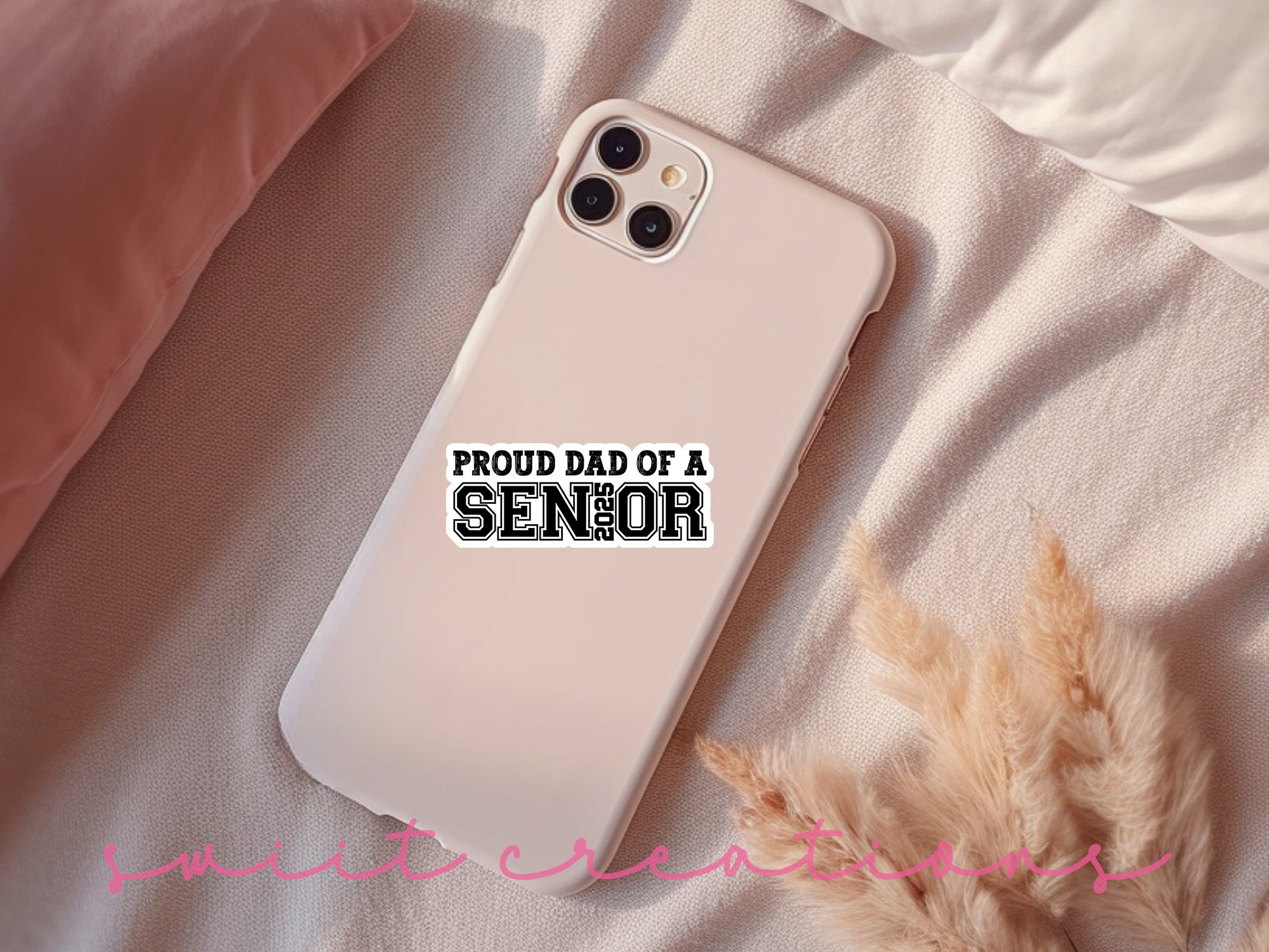 a phone case that says proud dad of a senior