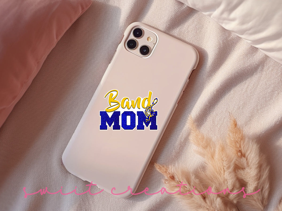 a phone case with the words bonde mom on it