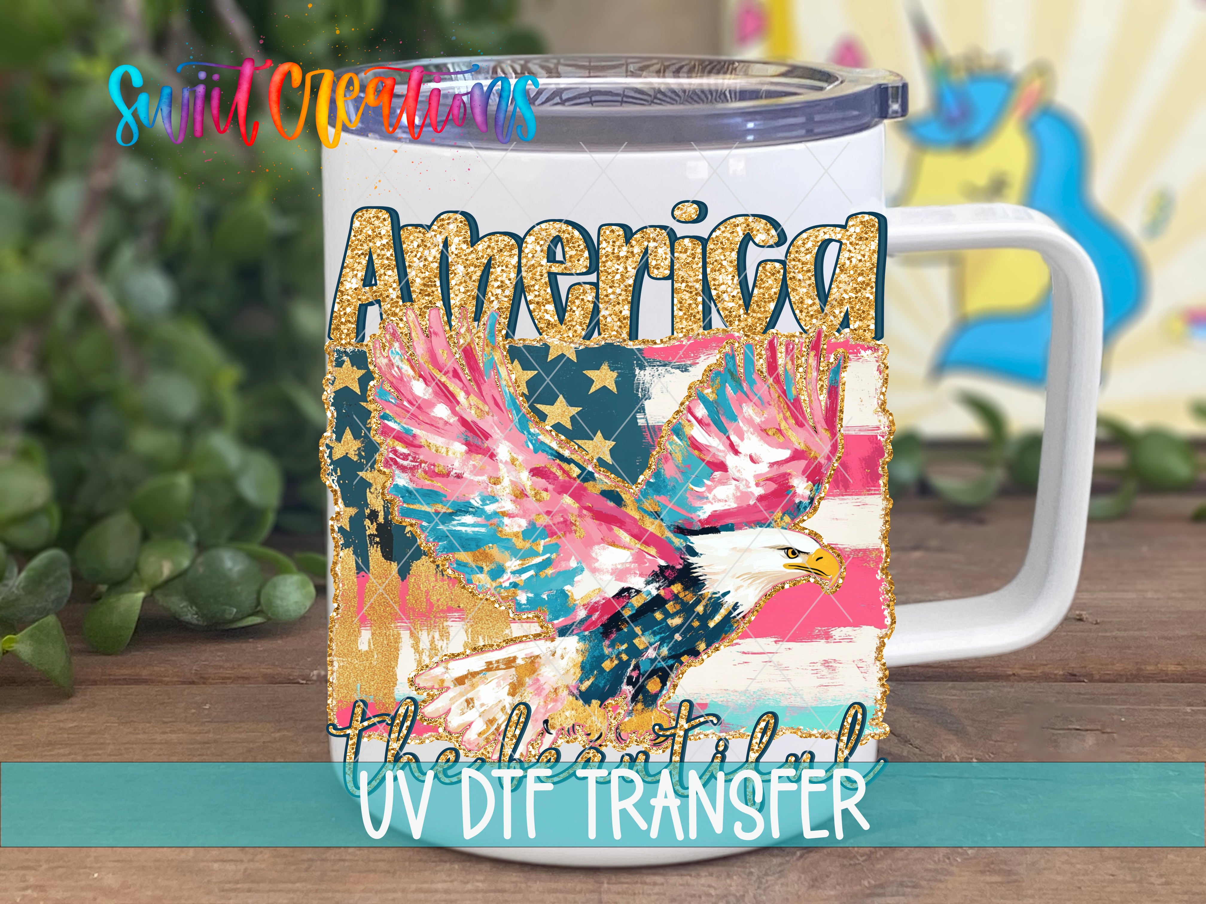 A white mug with a colorful design featuring an eagle and an American flag, along with the text "America" and "UV DIT FER".