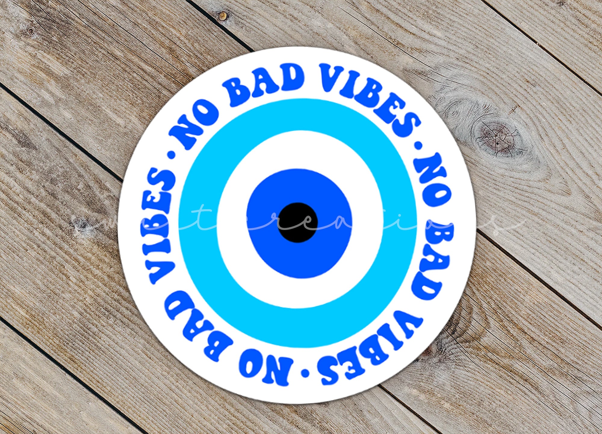 a sticker that says no bad vibes on it