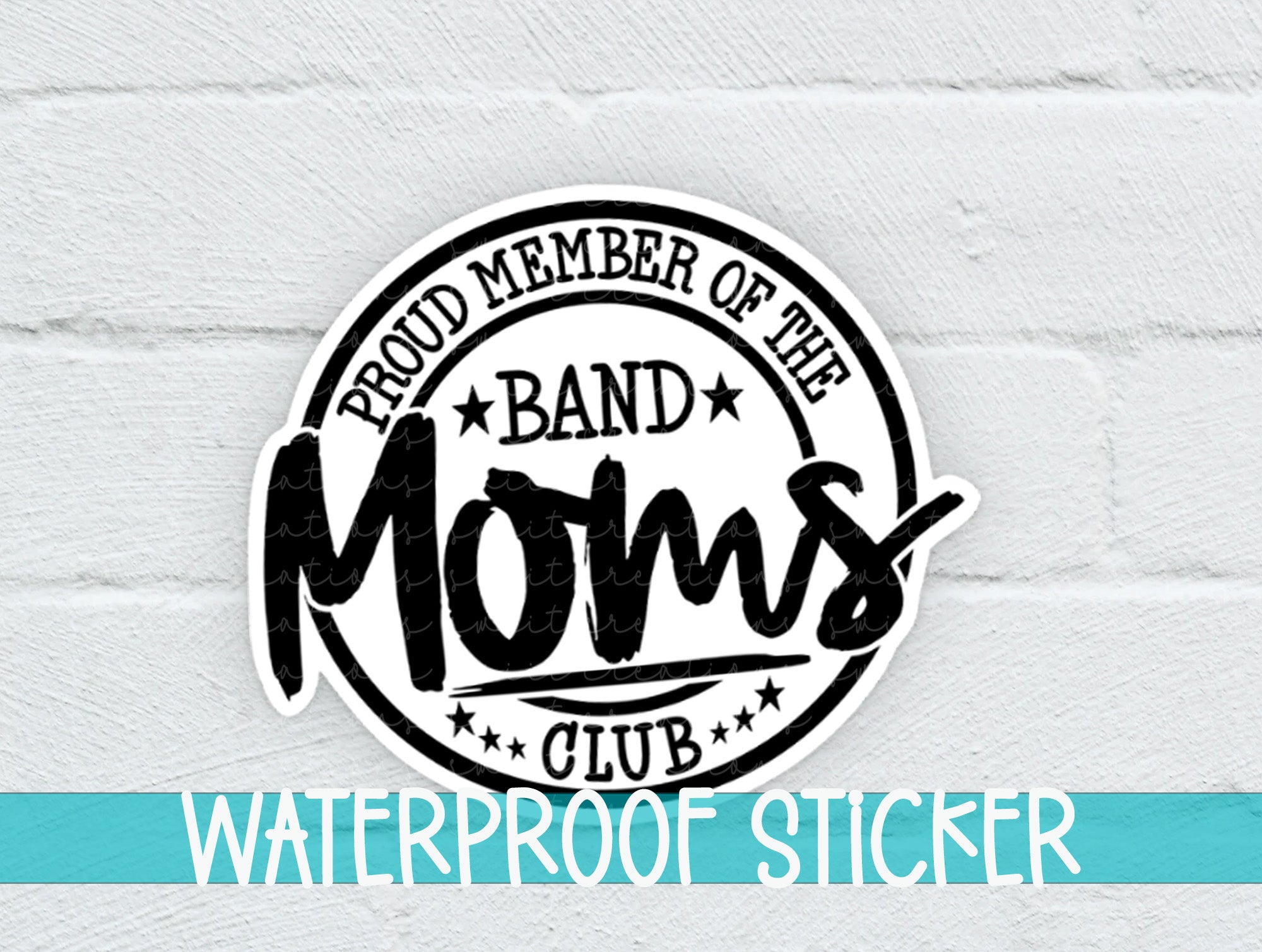 a sticker that says band moms club on it