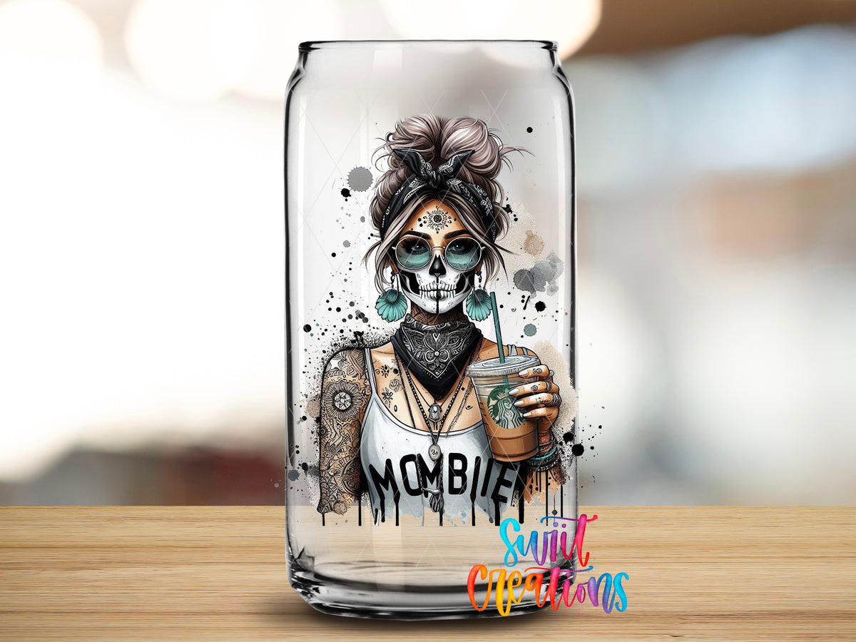 Mombie Coffee design close-up on a clear glass can tumbler