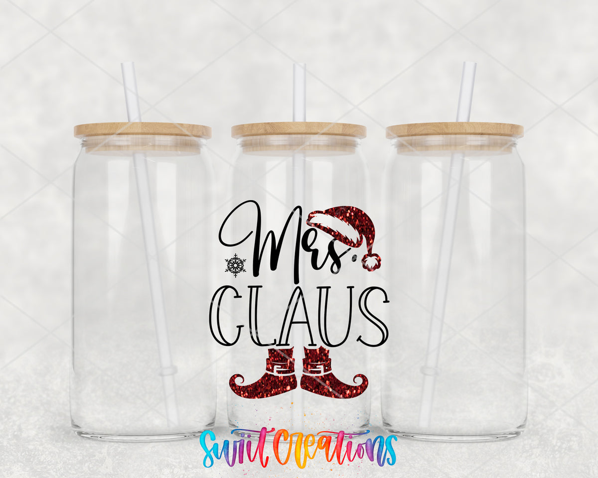 Mrs. Claus Christmas clear glass tumbler group mockup with bamboo lids and straws