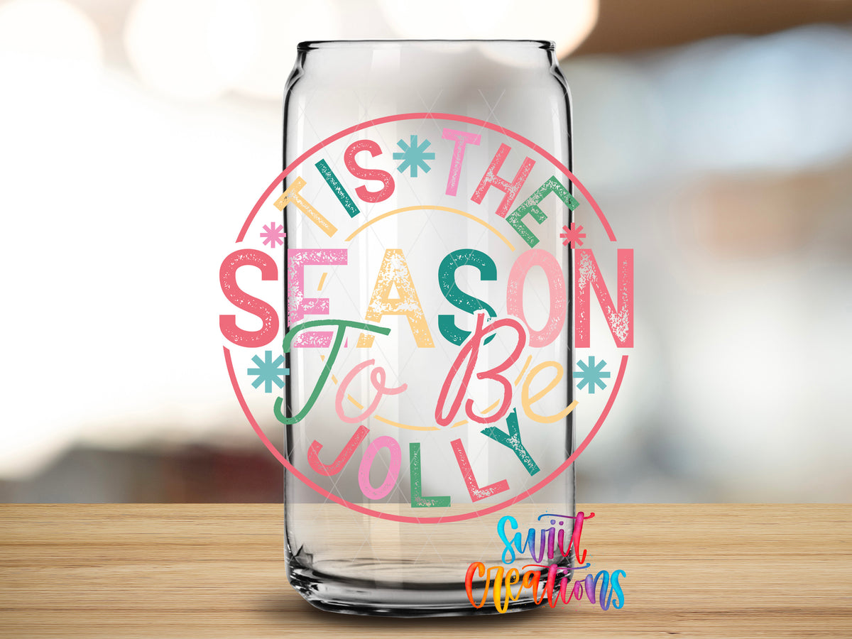 Tis the Season to Be Jolly design close-up on a clear glass can tumbler
