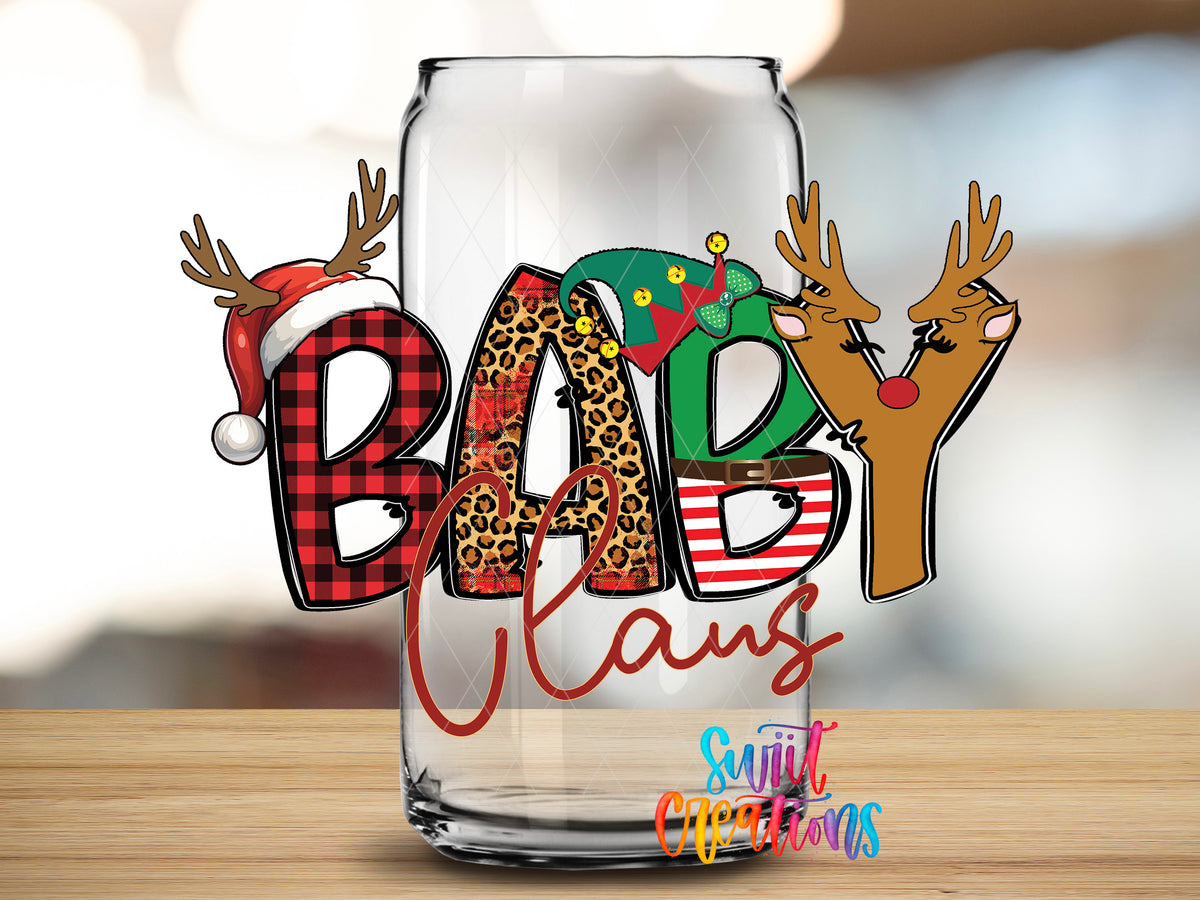 Baby Claus design close-up on a clear glass can tumbler
