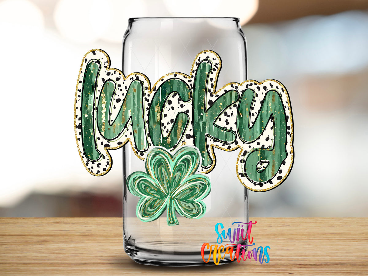 Lucky Shamrock design close-up on a clear glass can tumbler