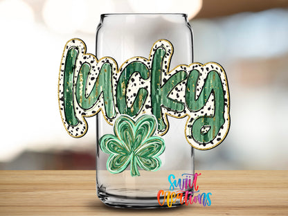 Lucky Shamrock design close-up on a clear glass can tumbler