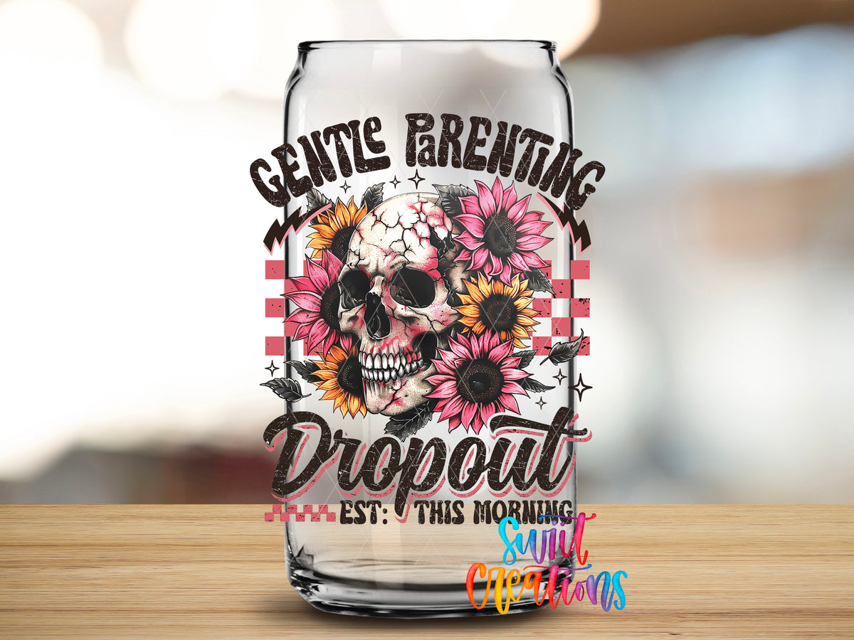 Gentle Parenting Dropout design close-up on a clear glass can tumbler