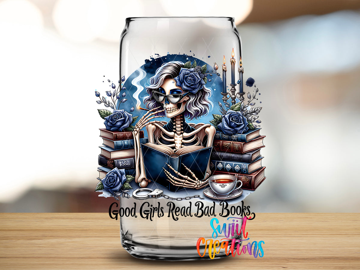 Good Girls Read Bad Books design close-up on a clear glass can tumbler