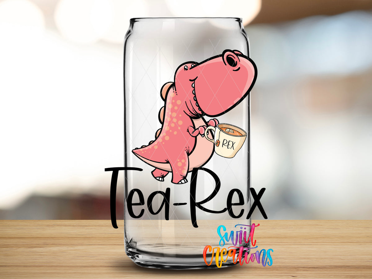 Tea-Rex design close-up on a clear glass can tumbler