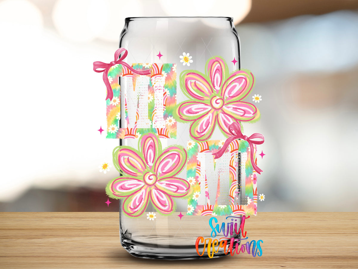 Mimi Floral design close-up on a clear glass can tumbler