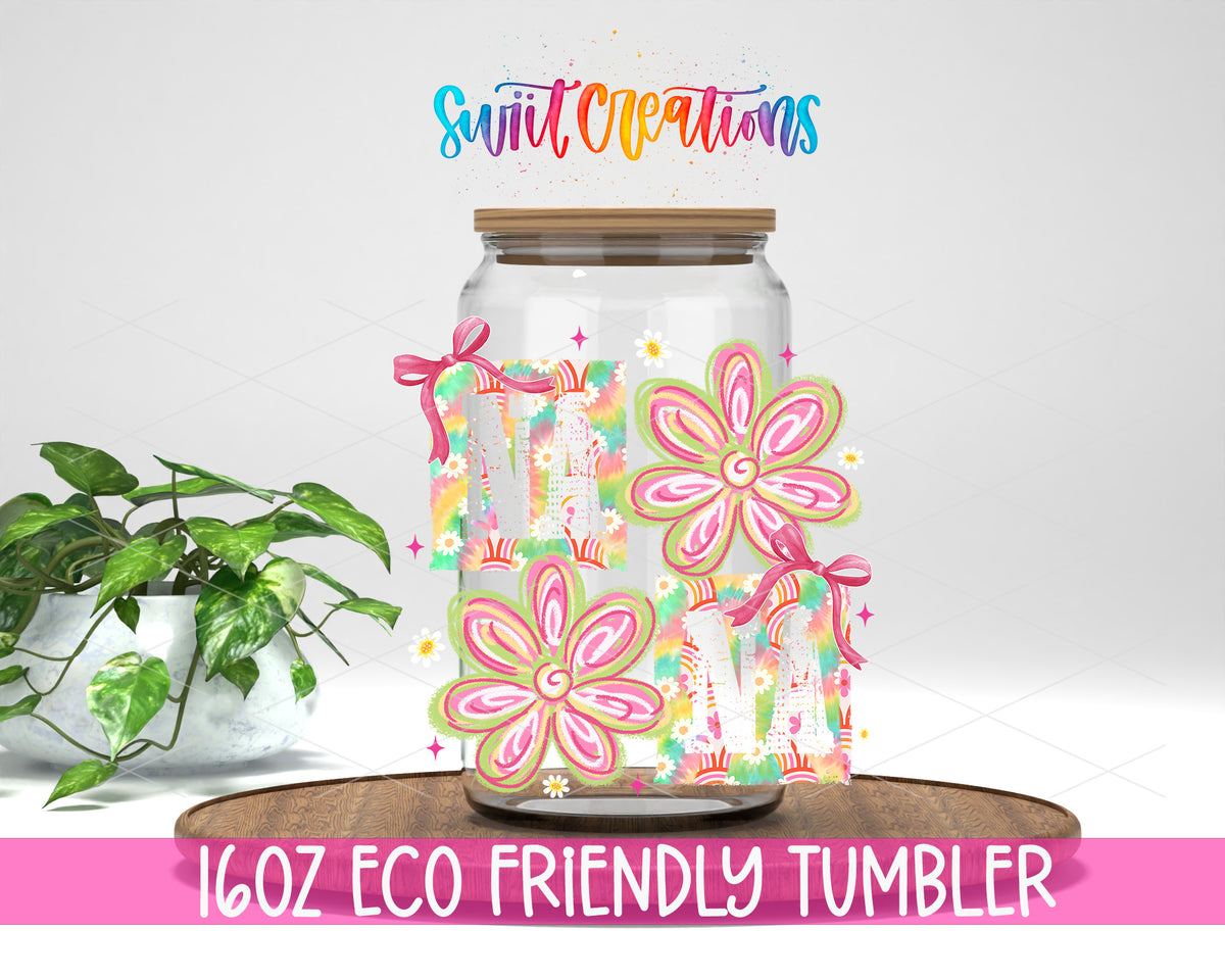 Nana Floral design on a 16 oz clear glass tumbler with bamboo lid