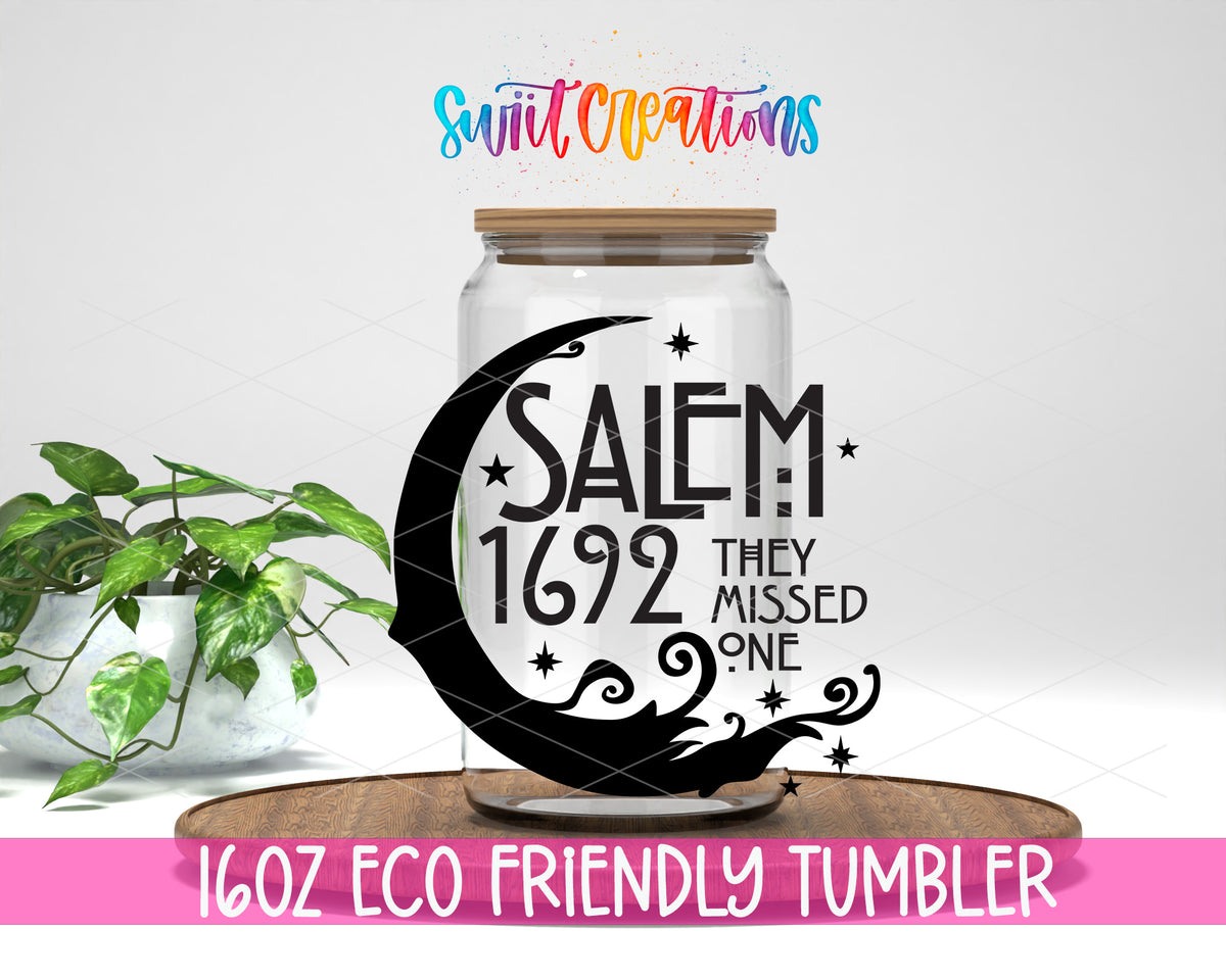 Salem Missed One design on a 16 oz clear glass tumbler with bamboo lid