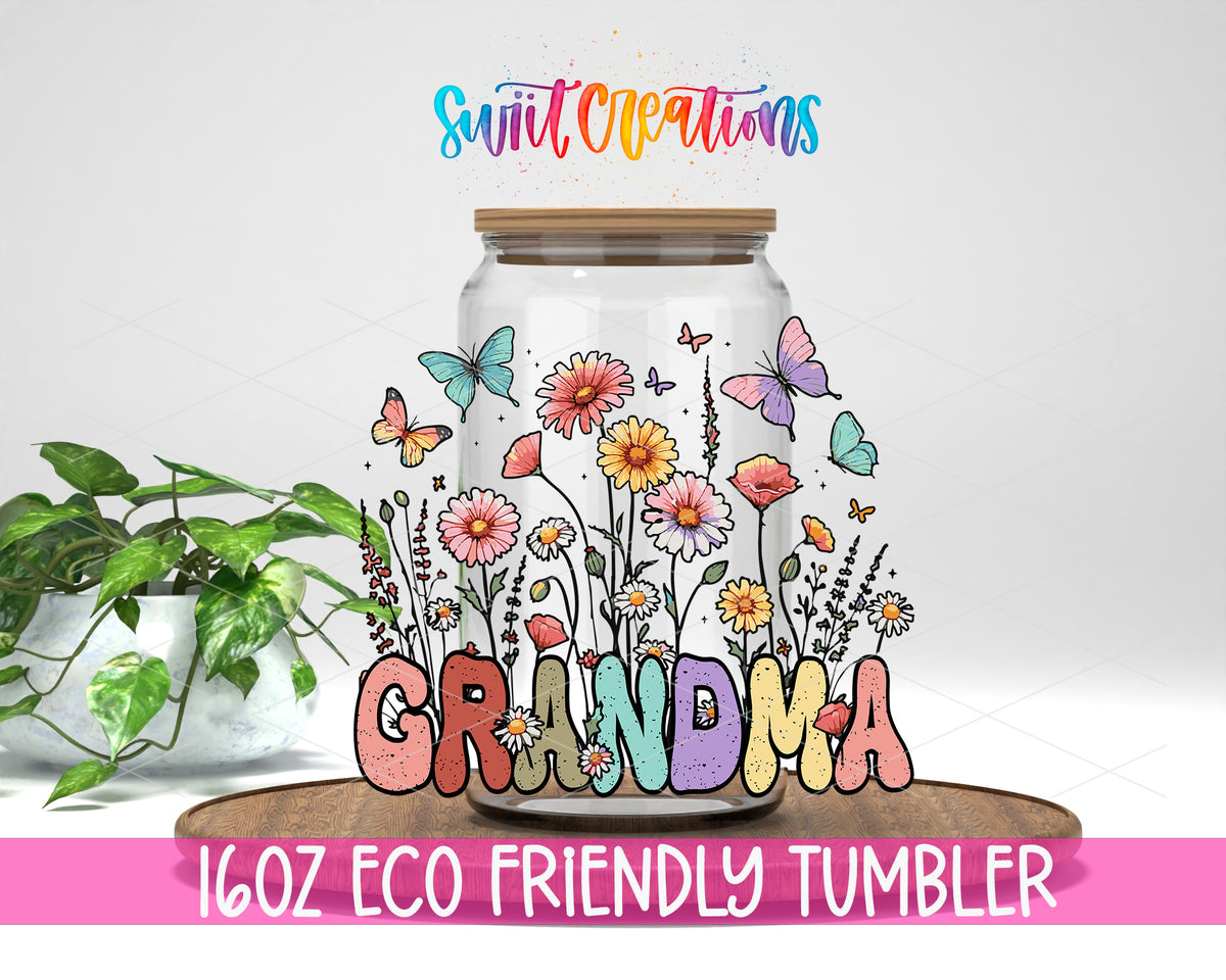 Floral Grandma design on a 16 oz clear glass tumbler with bamboo lid