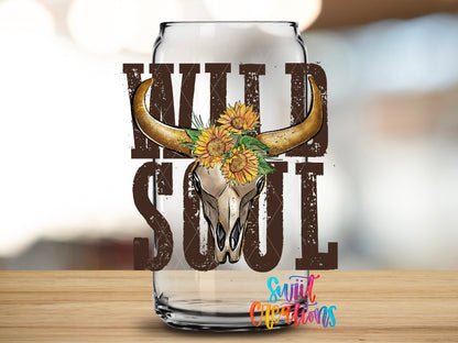 Wild Soul design close-up on a clear glass can tumbler